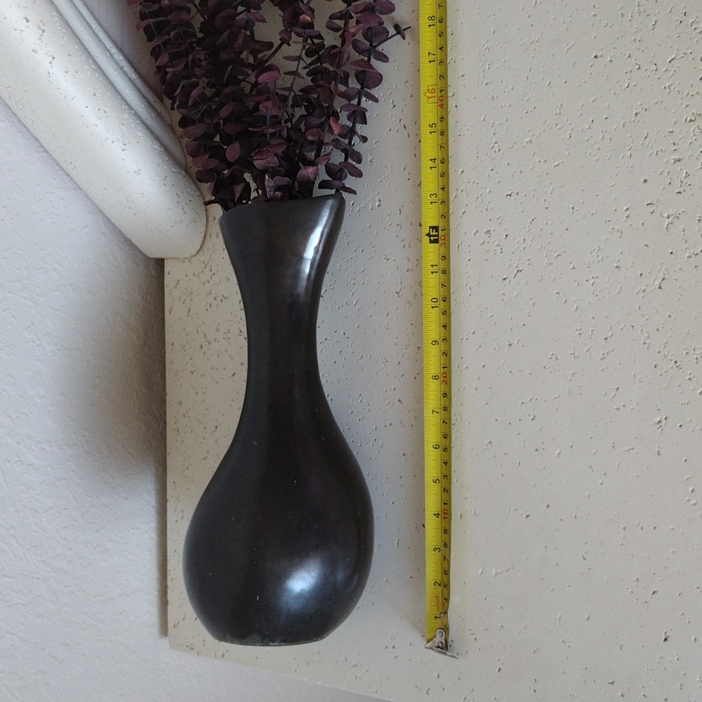 Vase - Picture 9 of 16